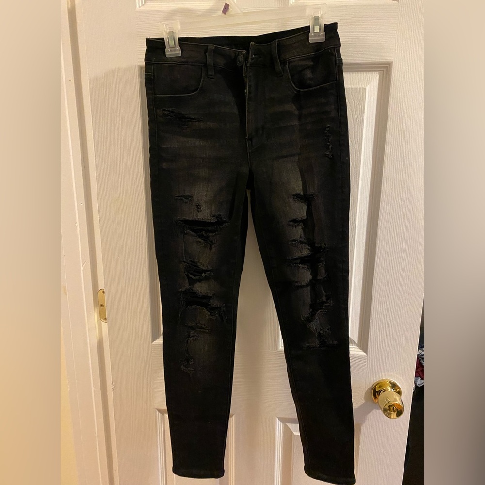Black American Eagle ripped hi-rise jegging